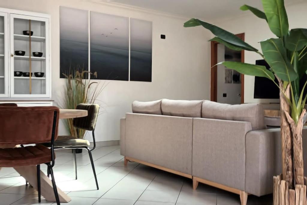 Casa Vacanza Fiera Di Roma 蓬特加莱里亚 外观 照片